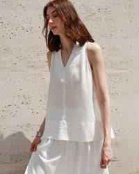 Breathable linen French halter vest for women  retro chic style, sleeveless sexy V-neck, ideal for warm-weather casual looks and street fashion.