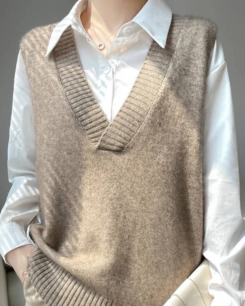 V-Neck 100% Cashmere Knit Vest