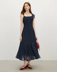 This women's tatting lace strapless dress is crafted from flowy polyester chiffon, designed with a flounced edge and O-neckline for a romantic silhouette.