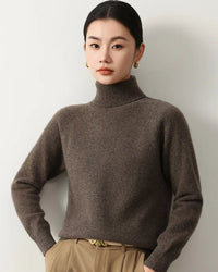 Women’s yak-hair pullover with turndown collar and thickened long sleeves—luxury warmth for icy office commutes, weekend cabin escapes or fireside lounging.