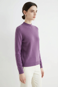 Violet 侧前方
